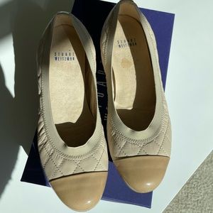 Stuart Weitzman Beige Quilted Leather And Patent Cap Toe Scrunch Ballet Flat 6.5